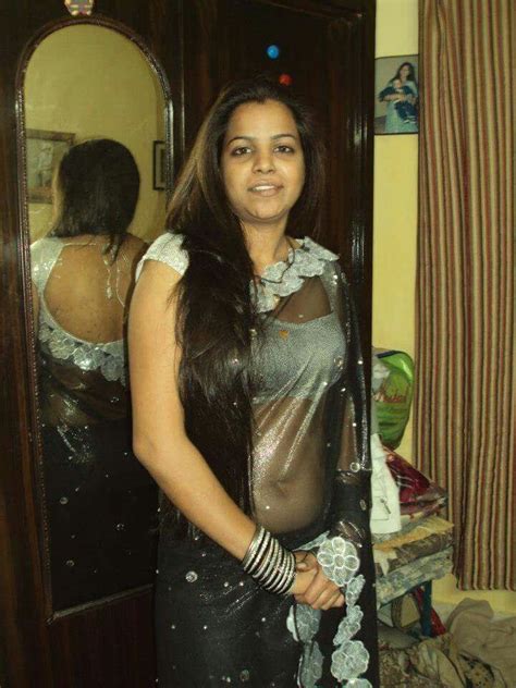 South Indian nude pics (sexy bhabhi and girlfriends)